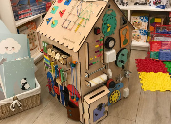 Сеть магазинов деревянных и развивающих игрушек Montessori shop